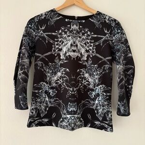 TED BAKER LONDON size 0 Black Tadal Top Brand new!